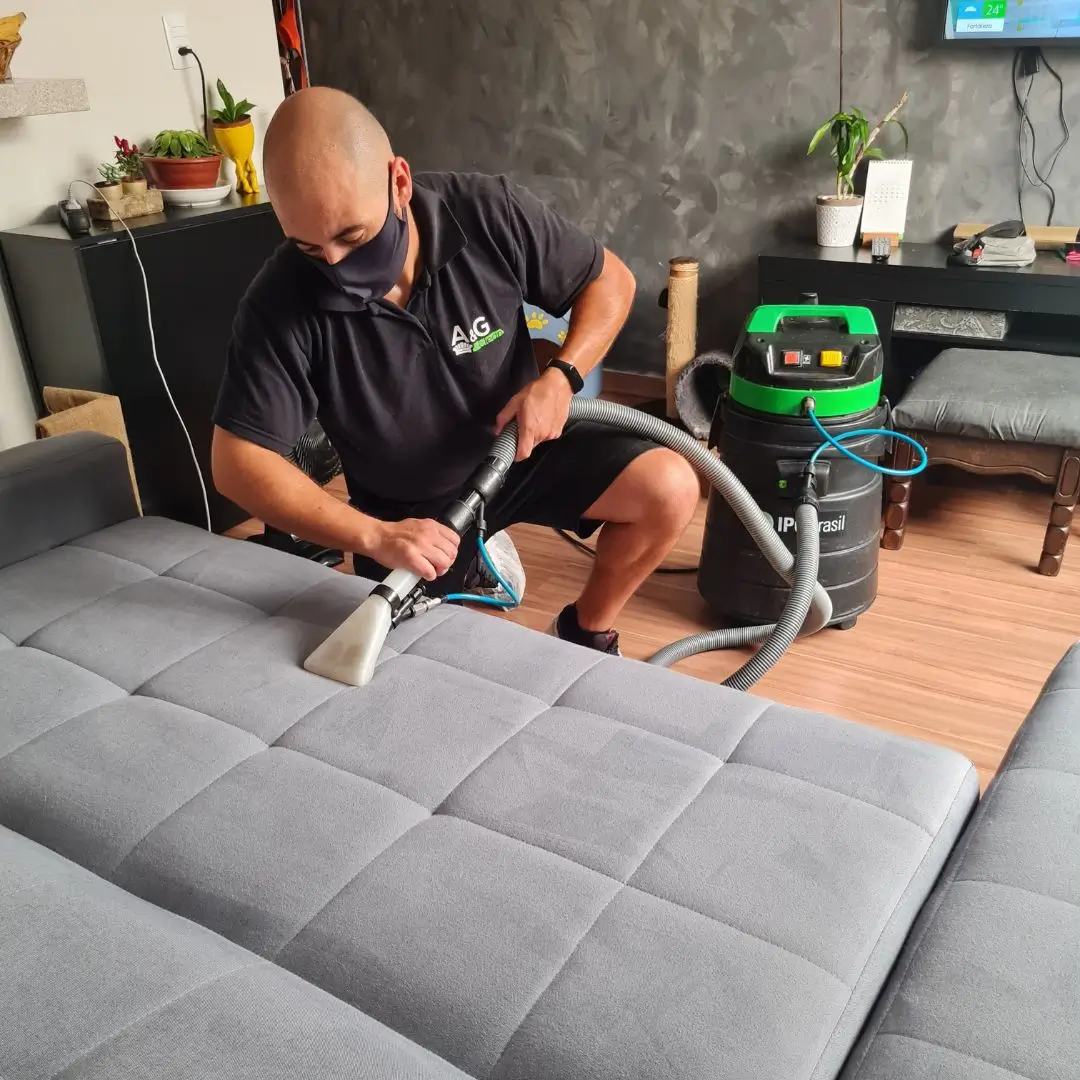 limpeza-higienizacao-impermeabilização-de-sofas2